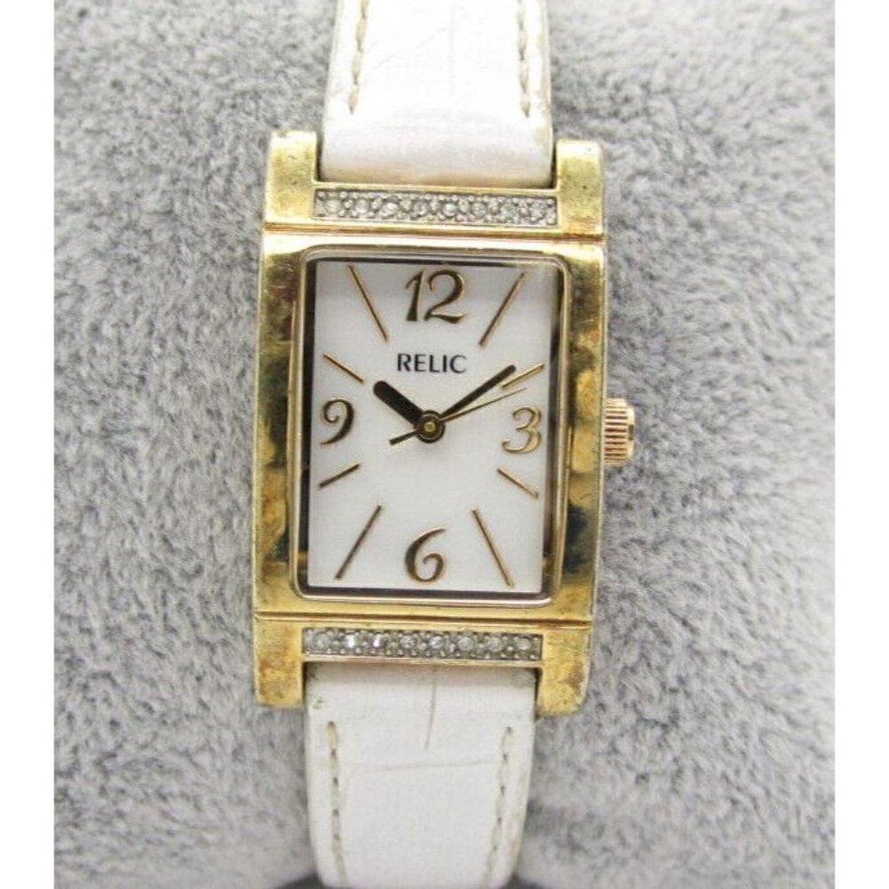 Women's Relic Quartz WR Analog 22mm Dial Causal Watch (E603) ZR3376